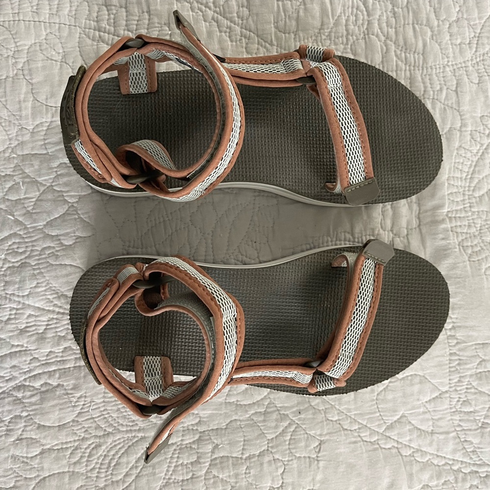 Teva Brown and Gray Flatform Sandals Durable Casual Footwear